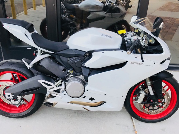 2015 Ducati Panigale  899