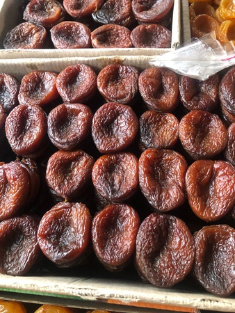 Курага шоколадка