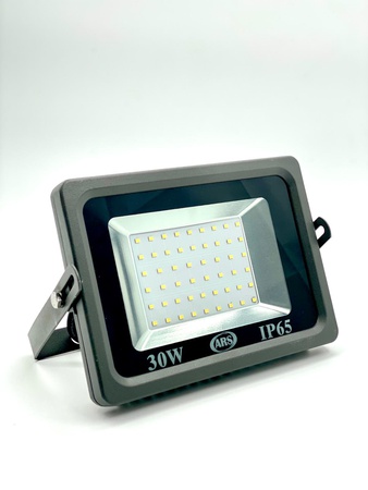 Потолочные и настенные светильники; Сенсорные осветитель, прожектора, лед светильники, светодиодные ленточные светильники, светодиодные лампы, лампочки