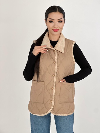 Женская жилетка