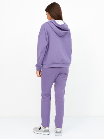 Женский спортивный костюм