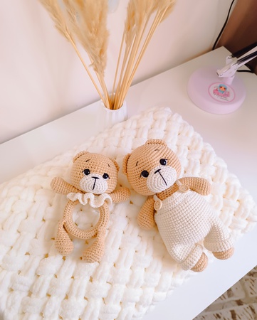 Мишка с погремушкой