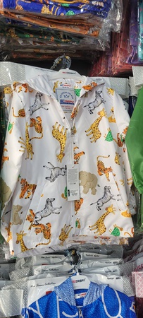 Çocuk giyim ceketler, rüzgarlıklar