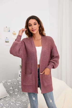 Женские трикотажи разных цветов