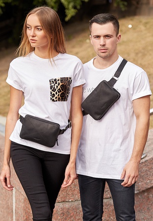 Кожаная поясная сумка Dropbag Mini черная Crazy Horse