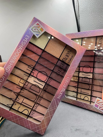 Vurgulayıcı - bir dekoratif kozmetik aracı