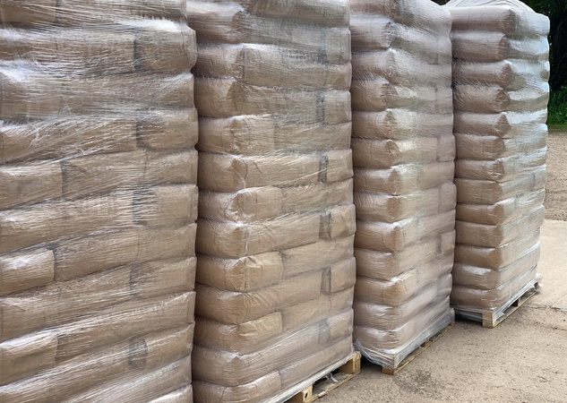 Качественные древесные пеллеты в мешках по 15 кг (Din plus / EN plus древесные пеллеты A1)