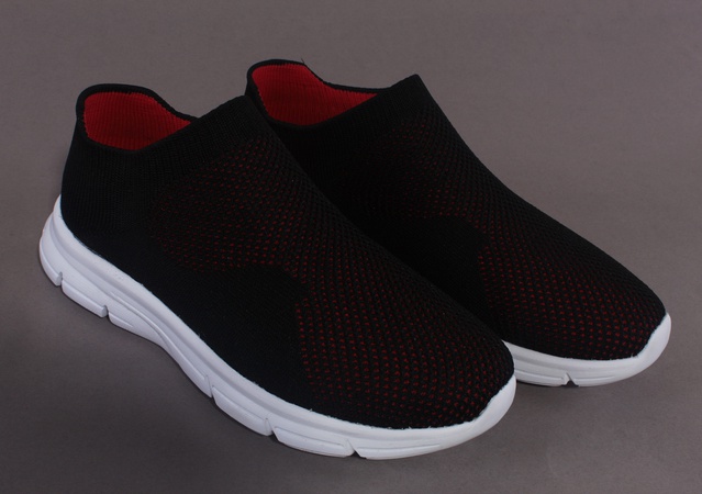 Спортивная обувь