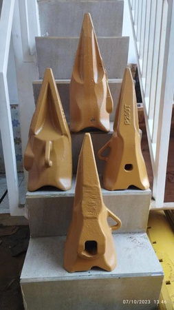 Komatus bucket teeth P020TL,P025TL,P030TL,P040TL,P050TL,P070TL,P085TL,P0120TL,P0200TL