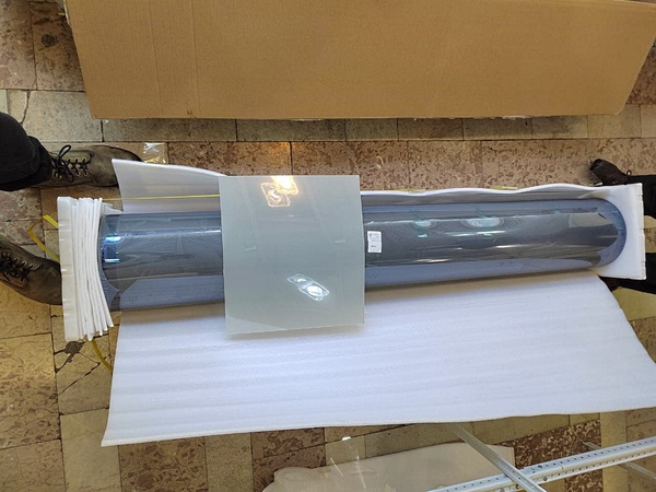 Griden şeffafa değişken şeffaflık işlevine sahip akıllı film Proektsia. Rulo 150cm X 50m