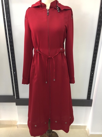 Сезонное Платье с гофрированным поясом и воротником