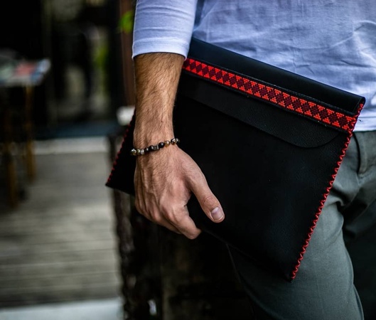 Document / Laptop Holder with Embroidered Strap Держатель для документов / ноутбука с вышитым ремешком