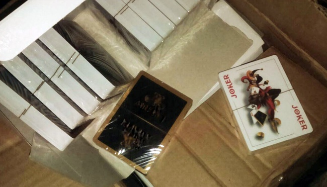 deck of 100 plastic playing cards