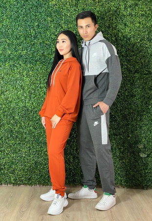 Kadınlar için spor giyim