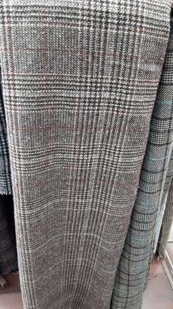 Tweed houndstooth pattern