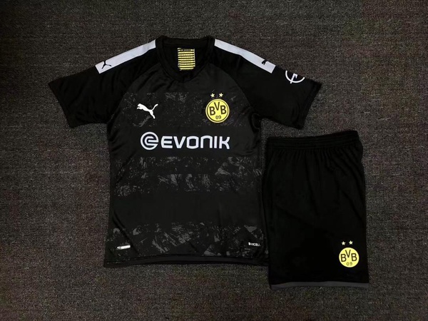 Футбольные формы для взрослых