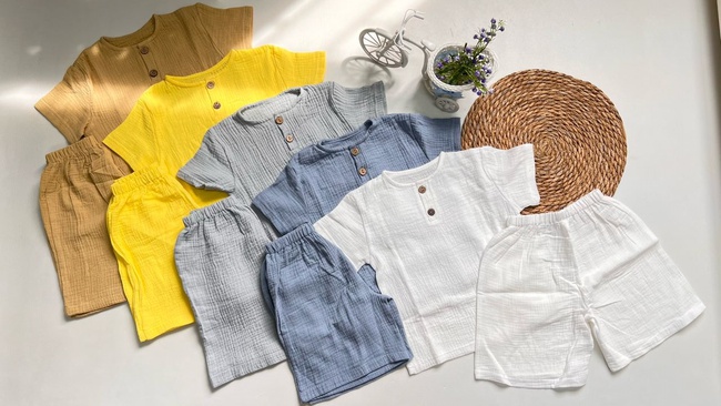 Erkek çocuk için müslin takımları