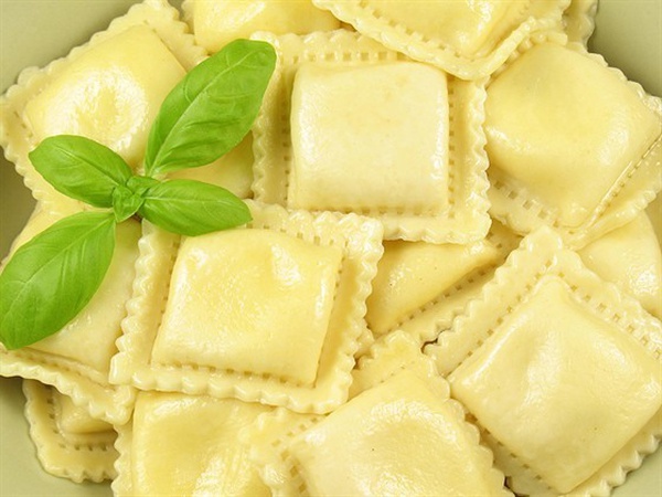 Ravioli pasta