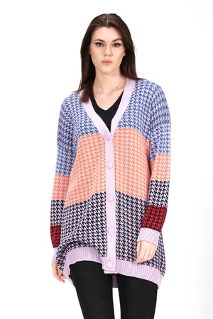 Красочный вязаный кардиган с узором "лом"
