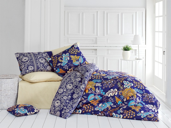 çarşaflar. yatak takımları