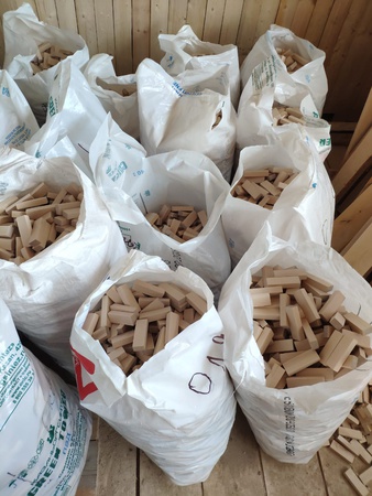 Падающая башня аналог (Jenga)