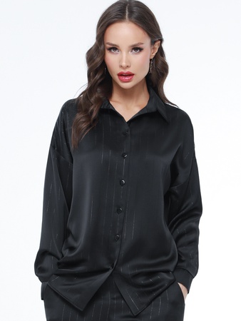 İki parçalı ipek takım elbise