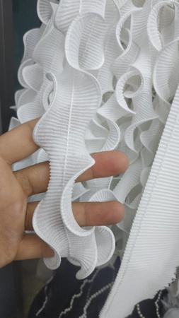 collars in a wide range