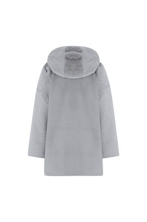 Шубы меховые с капюшоном