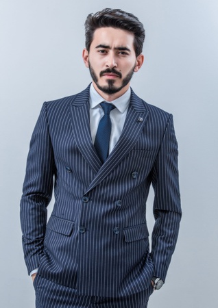 Мужские костюмы