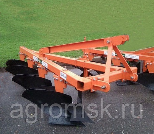 Четырёхкорпусный плуг ПН-35х4