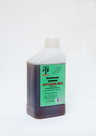 肥料AGROPIK ECO集中喷施在叶子上