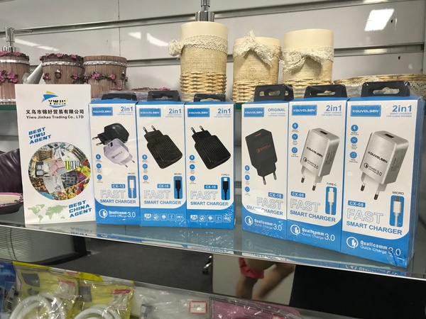 Herhangi bir telefon için cep telefonu şarj cihazı