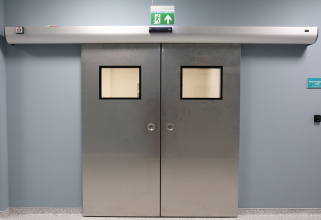 HERMETIC SLIDING DOOR