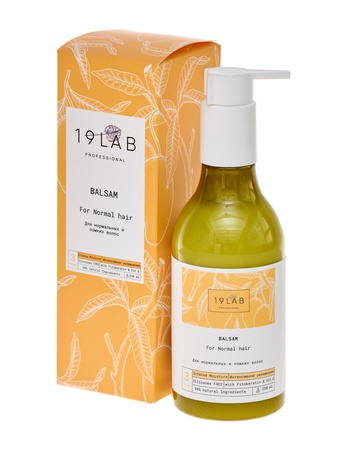 Normal ve kırılgan saçlar için fitokeratin ve E vitamini içeren "Yoğun nemlendirici" saç kremi