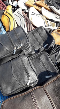 Сумки и аксессуары из натуральной кожи