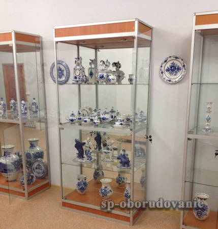 Витрина 2300х1150х550 из алюминиевого профиля