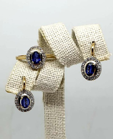 Комплект ювелирных изделий