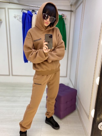 ثلاث قطع رياضية