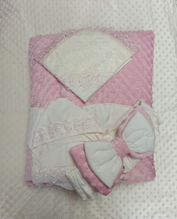 Комплект "Чудо-малыш" состоит из 7 предметов