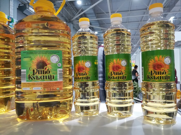 Масло подсолнечное рафинированное, дезодорированное, вымороженное. Высшего сорта.