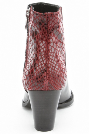 Stiefeletten mit burgunderfarbenem Pythoneinsatz bn010