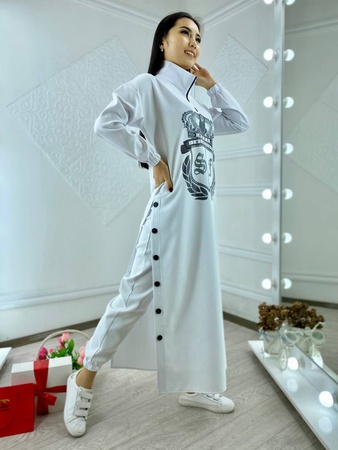 Качественная двойка платья с вырезом и штанами