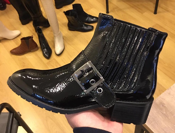 обувь женская ( ботинки, сапоги, кроссовки)