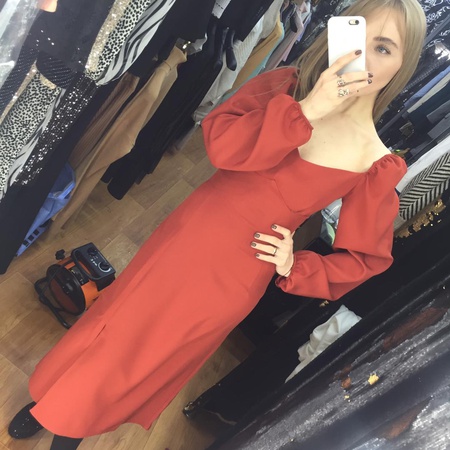 Красивые, Нежные платья в цветочек, однотонные, стильно и со вкусом.