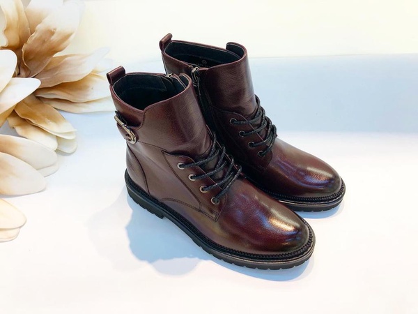 Женские сумки, обуви и аксессуары