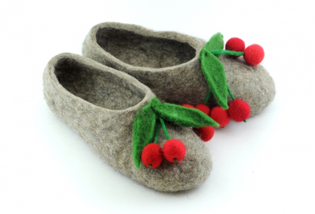 Keçe terlik &quot;Kiraz&quot; (klasik)