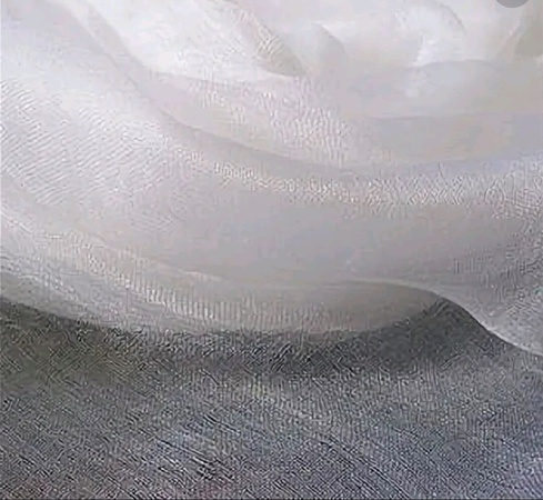 %100 Margilan ipeğinden kumaşlar, perdeler ve eşarplar