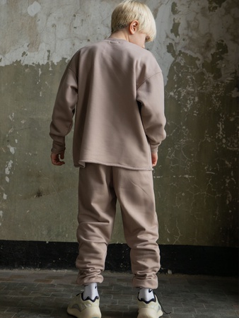 Костюм детский двойка в стиле спорт-шик.