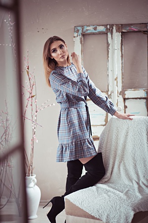 Платье "Клетка" с воланом