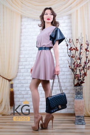 Платье с кожаными рукавами "Фауна"